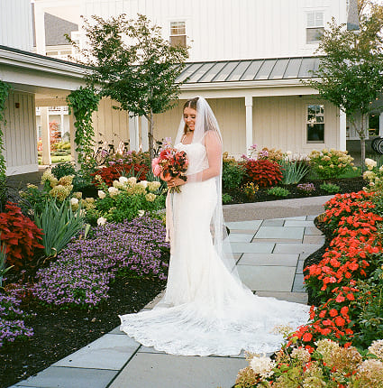 Spring Weddings Image 4