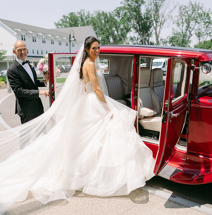 Holiday Weddings Image 3