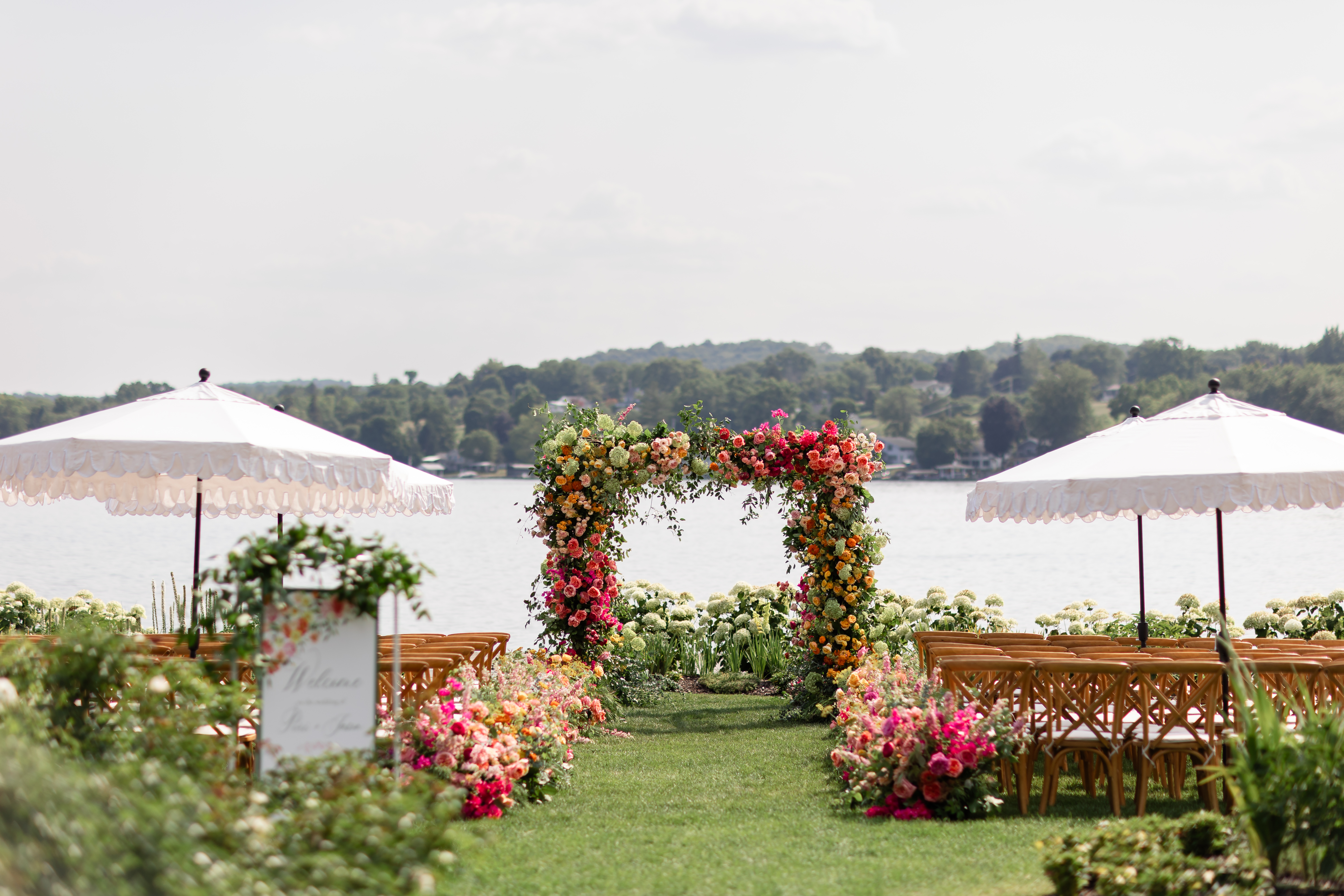Weddings in the Finger Lakes at The Lake House on Canandaigua